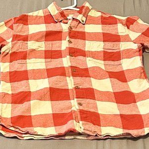 Cool plaid shirt for boys!